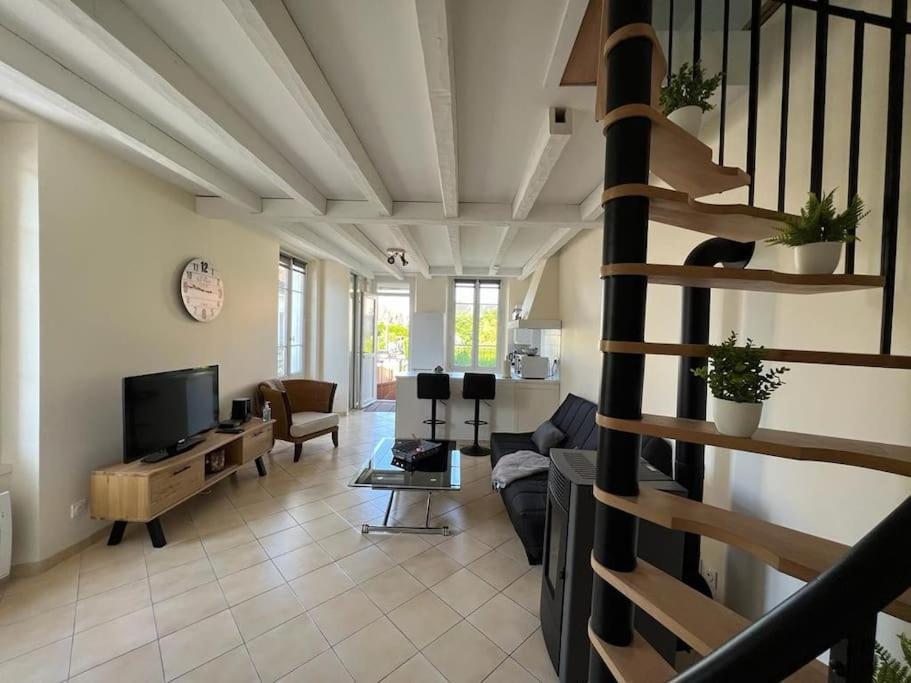 Апартаменты Chez Tonio - Montereau Экстерьер фото